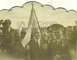 Juan Domingo Perón con deportistas