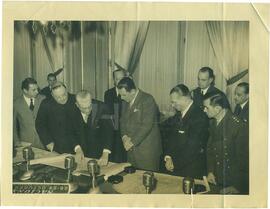 Juan Domingo Perón con Delegaciones y Audiencias