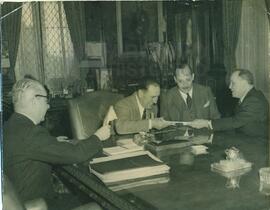 Juan Domingo Perón con Embajadores