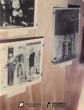 Muestra reporteros gráficos en el local de la OEA 1983