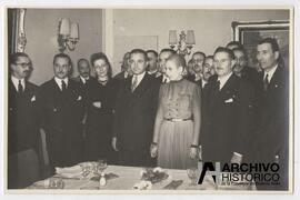 Cena a Eva Perón del gobernador, vicegobernador y senador. Restaurant San Martín 1950