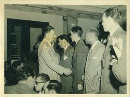Juan Domingo Perón con periodistas extranjeros