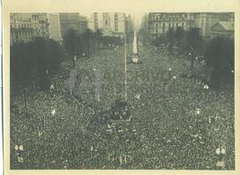 Actos y Multitudes