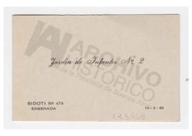 Tarjeta de invitación a la ceremonia del bautismo del jardín “Juana Manso” Nº 2. 1968