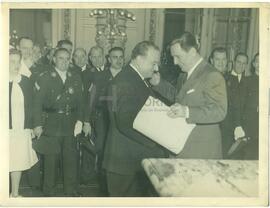 Juan Domingo Perón con Delegaciones y Audiencias