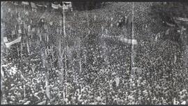 Actos y Multitudes