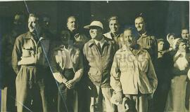 Juan Domingo Perón con deportistas
