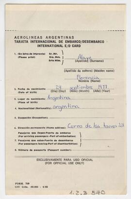 Tarjeta Internacional de embarco, desembarco de Florencia Alaye